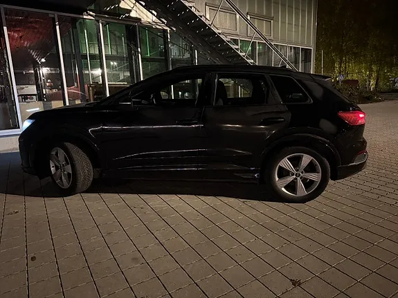 Audi Q4 E-Tron 2022 photo 4