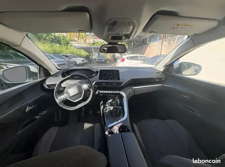Peugeot 3008 2019 photo 4