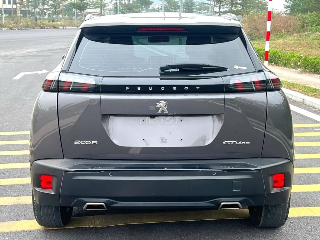 Peugeot 2008 2022 photo 3