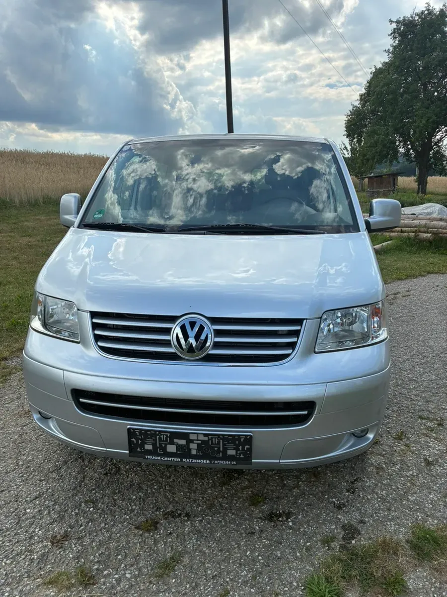 Volkswagen Caravelle 2006 photo 2