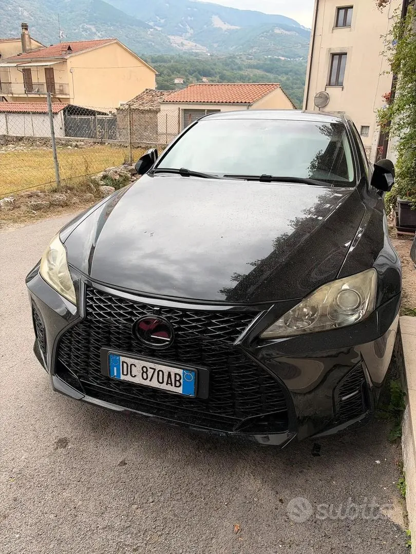 Lexus Is