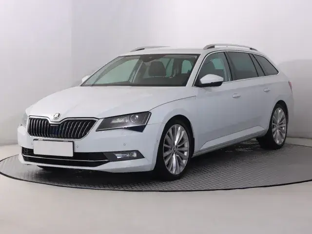 Skoda Superb Combi