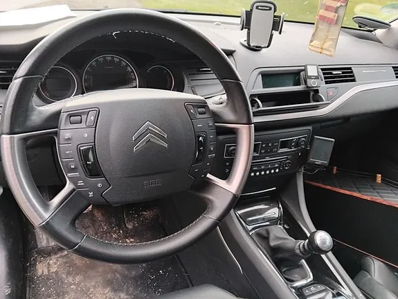Citroen C5 2009 photo 2