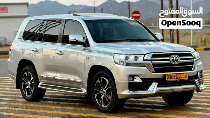 Toyota Land Cruiser 2018 photo 3