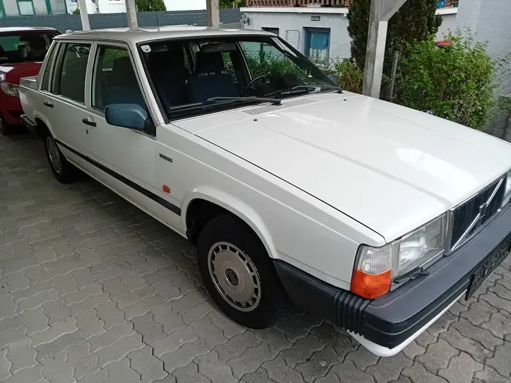 Volvo Serie 700 1986 photo 2
