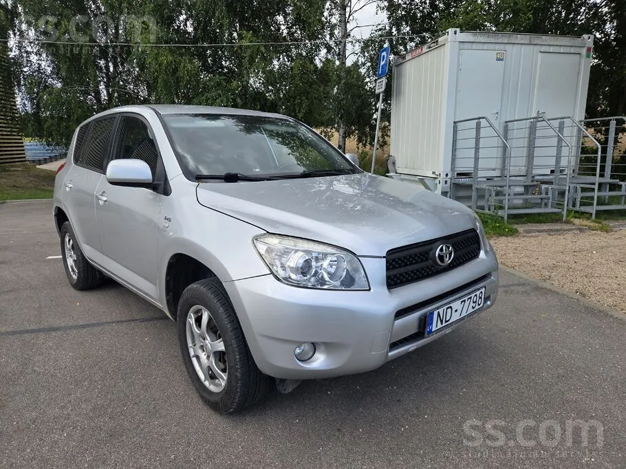 Toyota Rav4 2009 photo 2