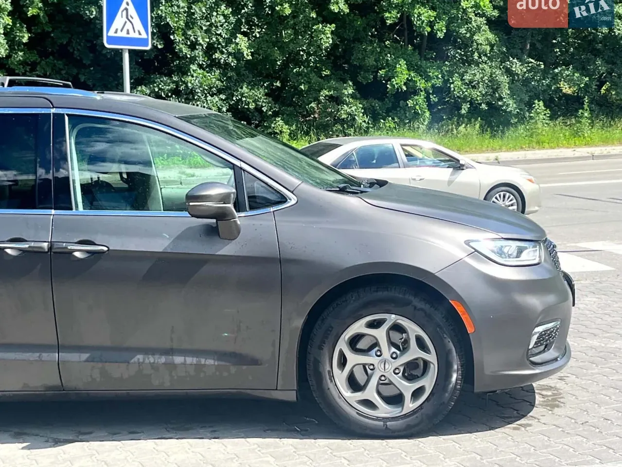 Chrysler Pacifica 2021 photo 4