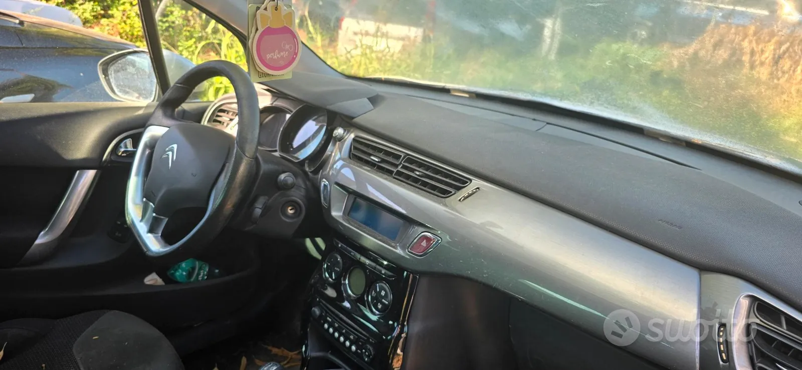 Citroen C3 2011 photo 4