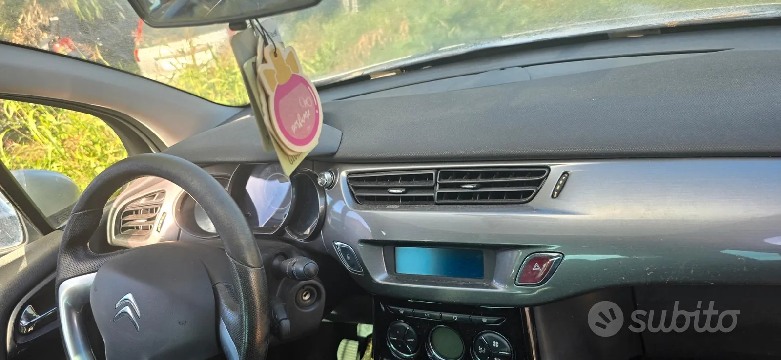 Citroen C3 2011 photo 3