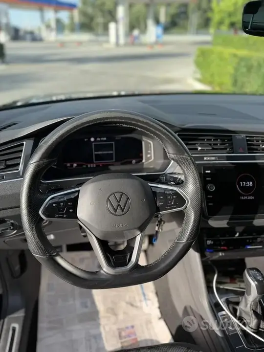 Volkswagen Tiguan 2021 photo 4