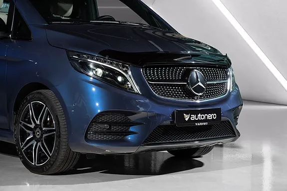 Mercedes-Benz V300 D 2023 photo 5