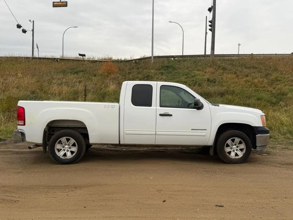 GMC Sierra 1500 2012 photo 2
