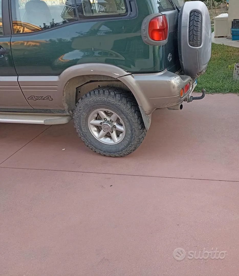 Nissan Terrano Ii 2001 photo 3