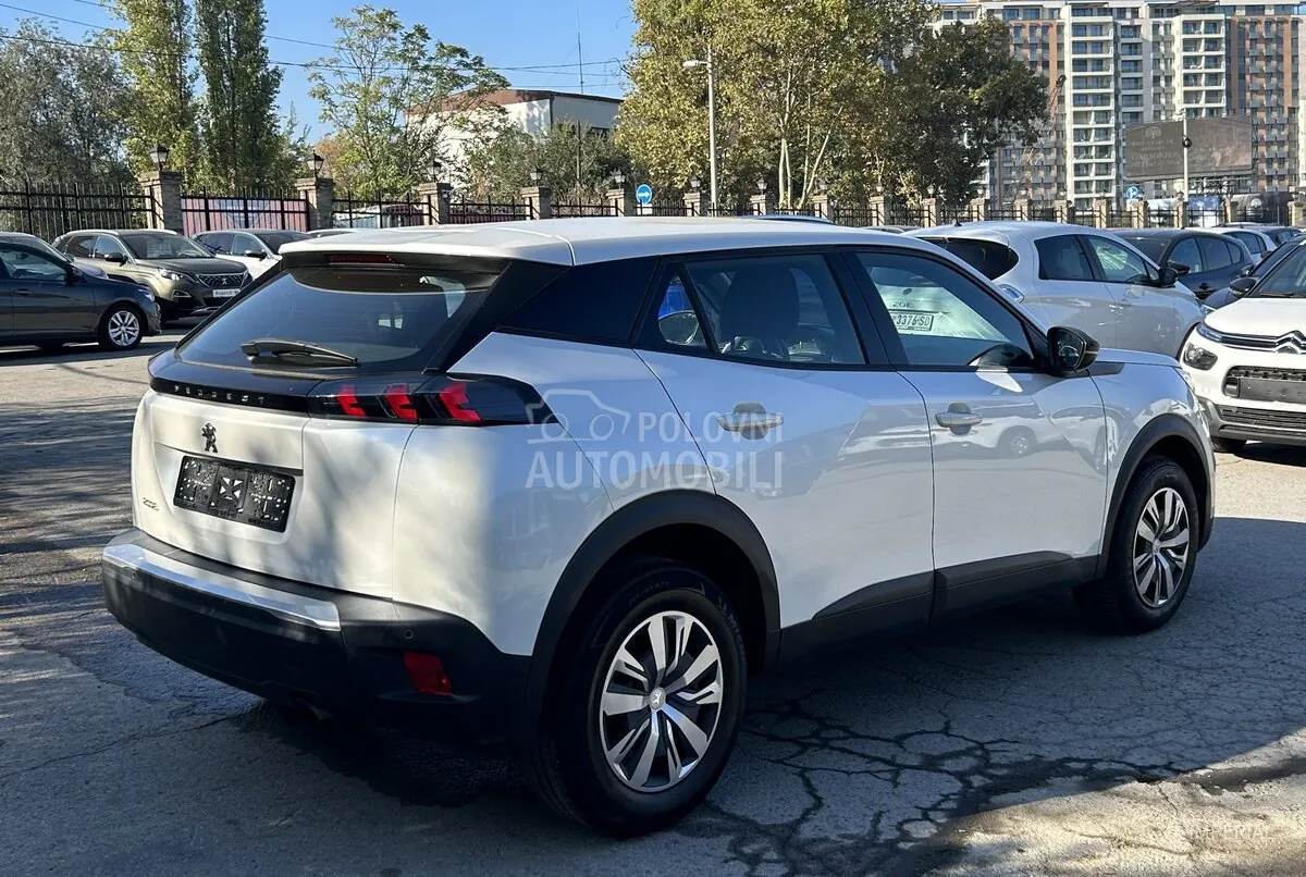 Peugeot 2008 2023 photo 5