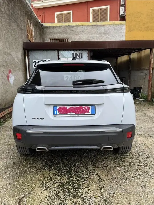 Peugeot 2008 2024 photo 2