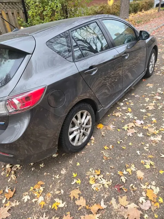 Mazda 3 2012 photo 2