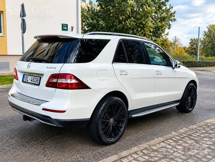 Mercedes-Benz Ml 350 2014 photo 2