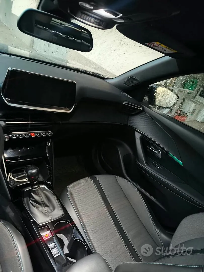 Peugeot 2008 2023 photo 5