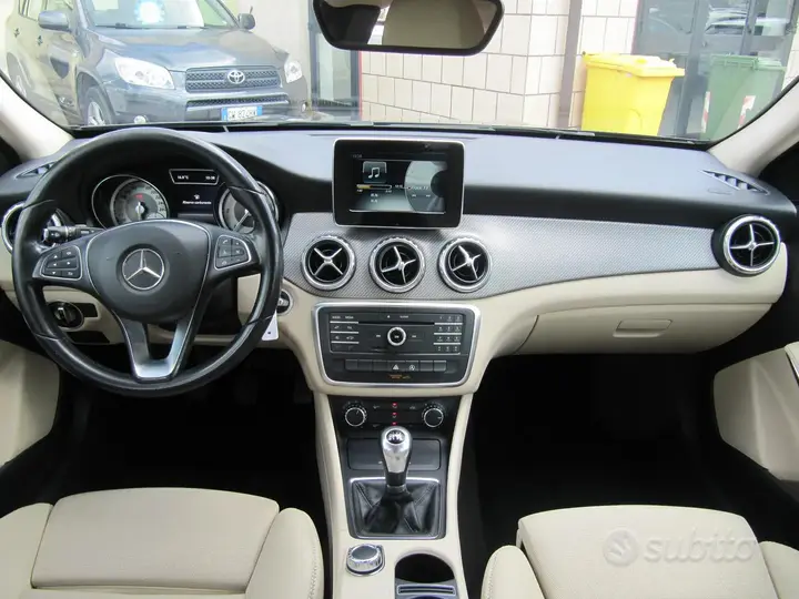 Mercedes-Benz Gla 2016 photo 5