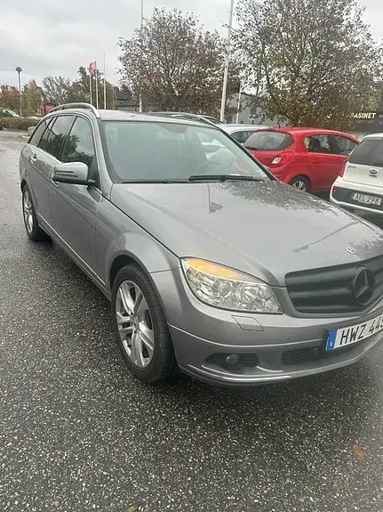 Mercedes-Benz C180