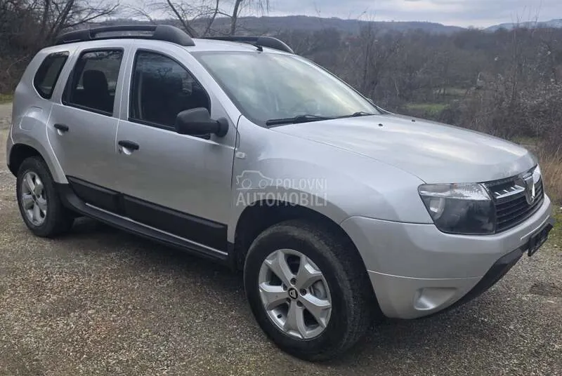 Dacia Duster 2011 photo 3