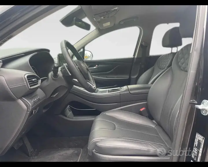 Hyundai Santa Fe 2024 photo 3