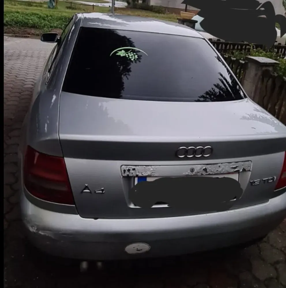 Audi A4 1999 photo 3