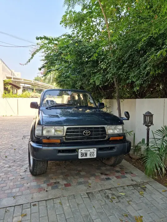 Toyota Land Cruiser