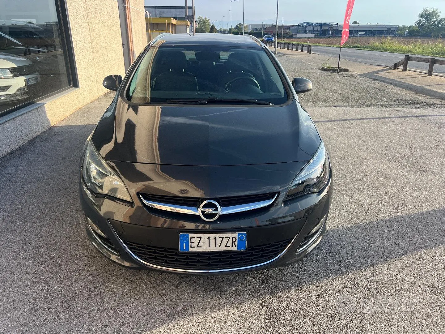 Opel Astra 2015 photo 2