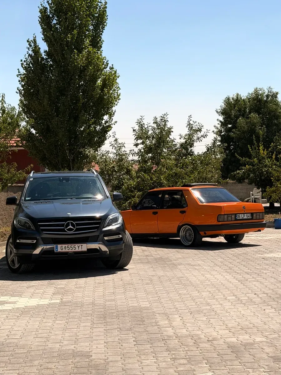 Mercedes-Benz M-Class 2012 photo 2