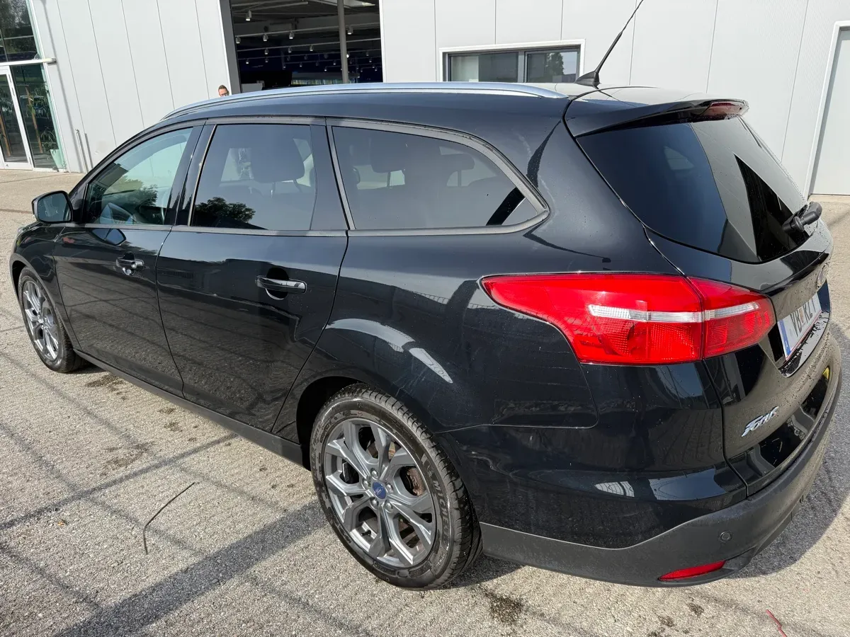 Ford Focus 2015 photo 2
