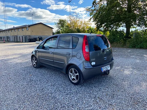 Mitsubishi Colt 2006 photo 3
