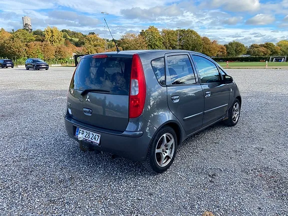 Mitsubishi Colt 2006 photo 5