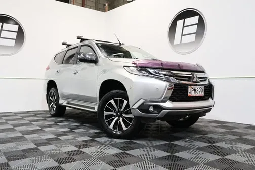 Mitsubishi Pajero Sport
