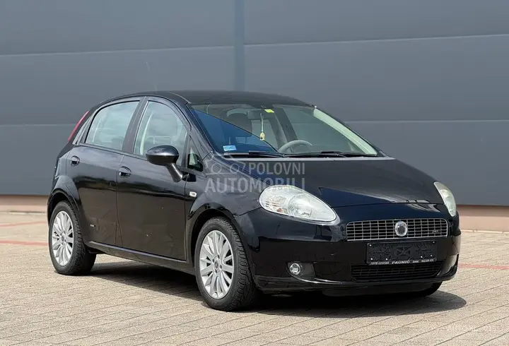 Fiat Grande Punto 2008 photo 3