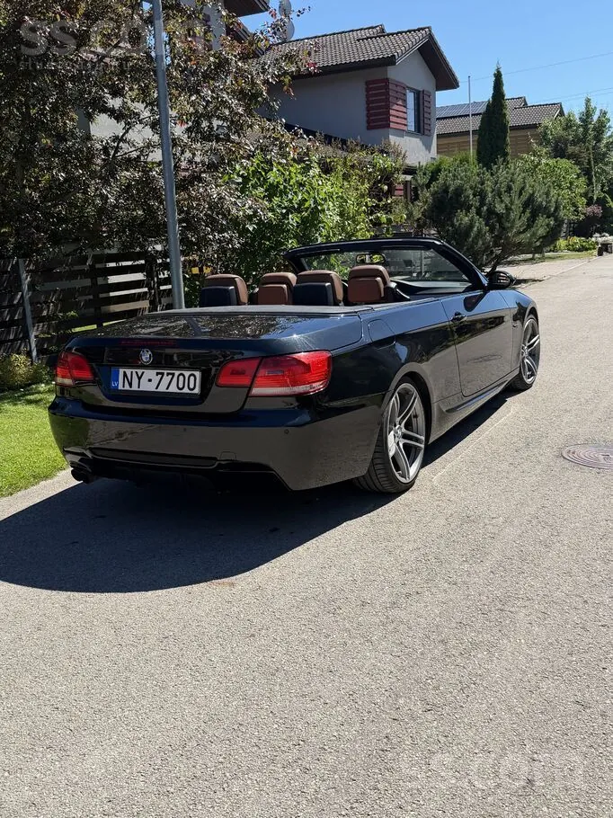 BMW 325 2009 photo 2