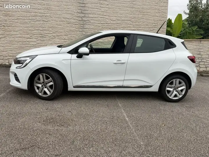 Renault Clio 2022 photo 4