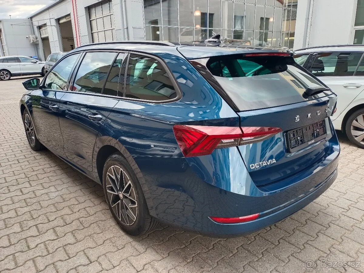 Skoda Octavia 2022 photo 3