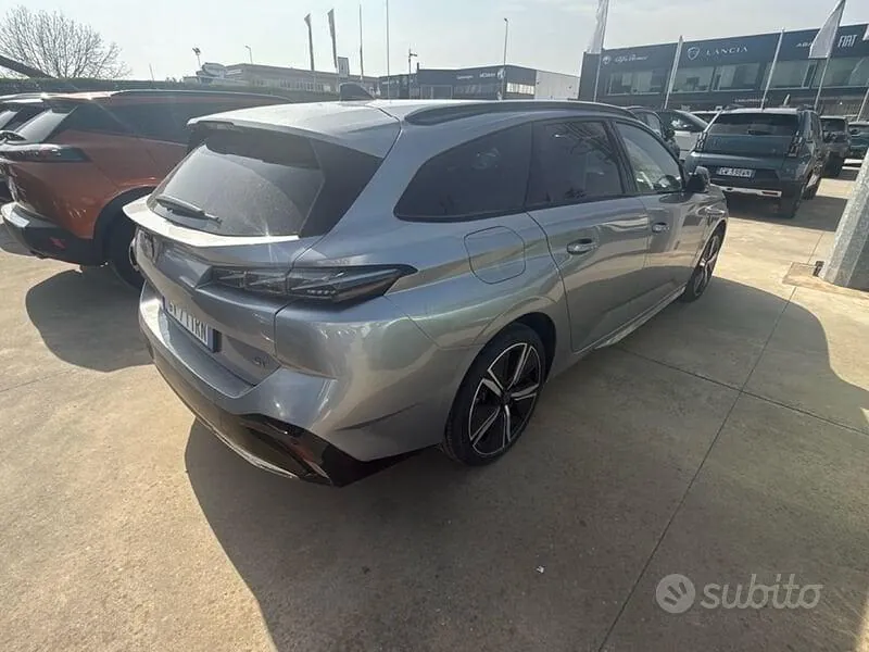 Peugeot 308 2024 photo 3