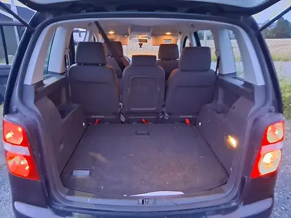 Volkswagen Touran 2006 photo 5