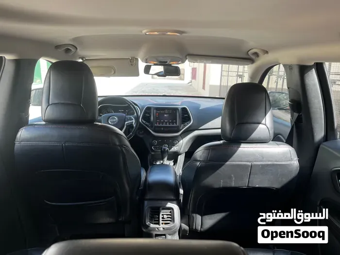 Jeep Cherokee 2014 photo 2