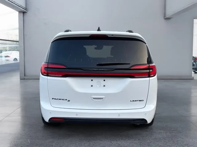 Chrysler Pacifica 2025 photo 4