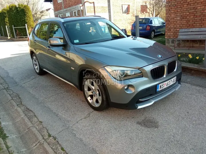 BMW X1 2011 photo 2