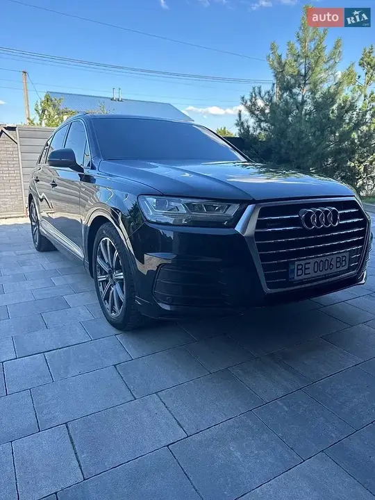 Audi Q7 2015 photo 4