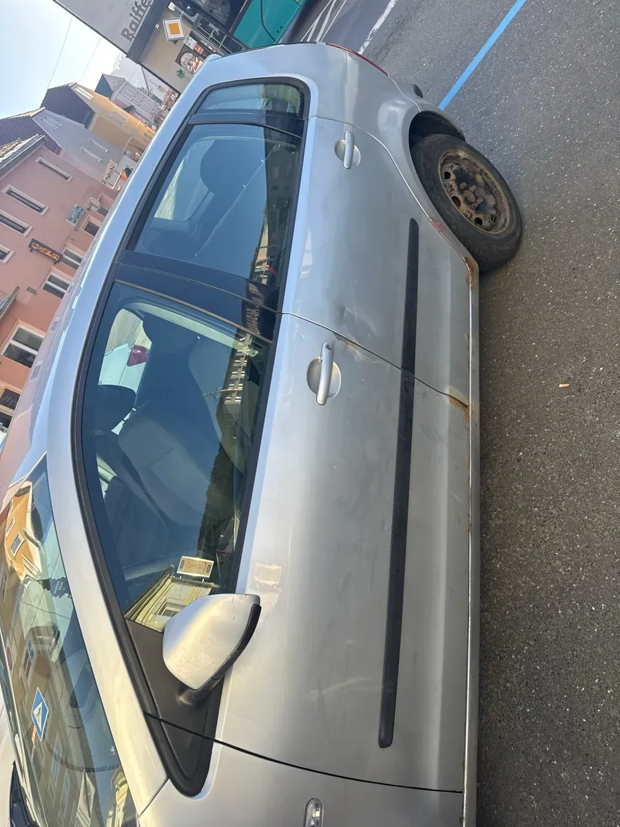 Volkswagen Polo 2002 photo 3