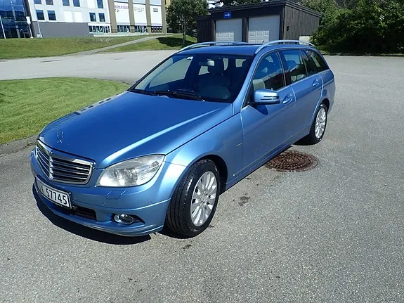 Mercedes-Benz C200