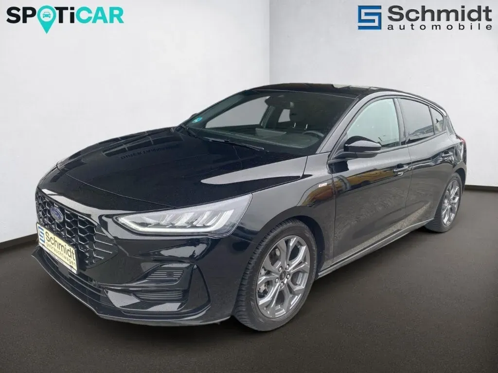 Ford Focus 2024 photo 2
