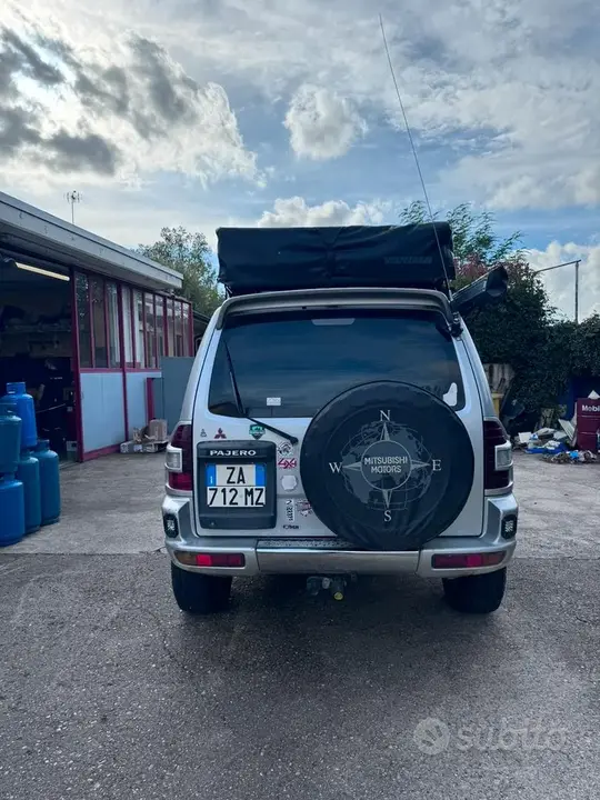 Mitsubishi Pajero 2002 photo 2