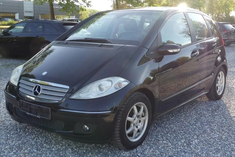 Mercedes-Benz A180