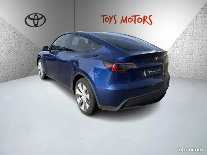 Tesla Model Y 2023 photo 3